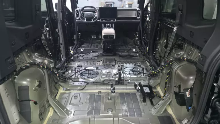 Шумоизоляция пола Jetour T2-1